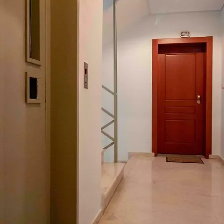 Appartement Laconian Collection _christine's Apartment_ *